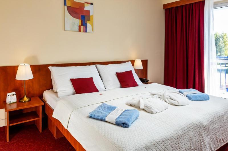 Hotel Senec Aqua Resort - Family Friendly ภายนอก รูปภาพ