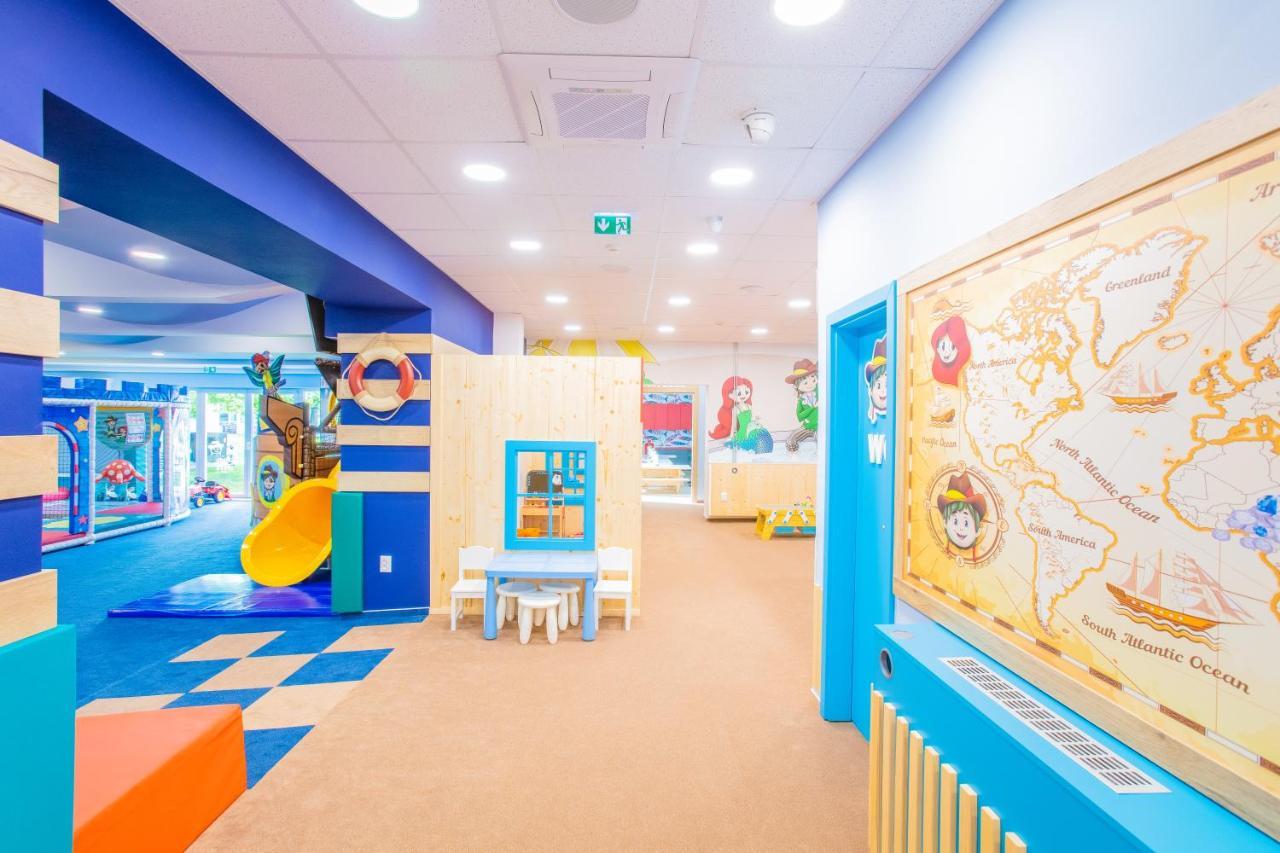 Hotel Senec Aqua Resort - Family Friendly ภายนอก รูปภาพ