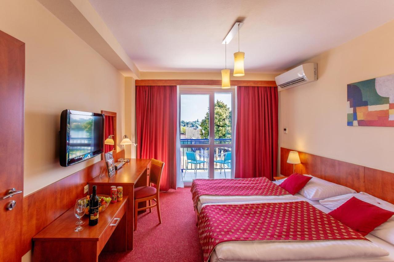 Hotel Senec Aqua Resort - Family Friendly ภายนอก รูปภาพ