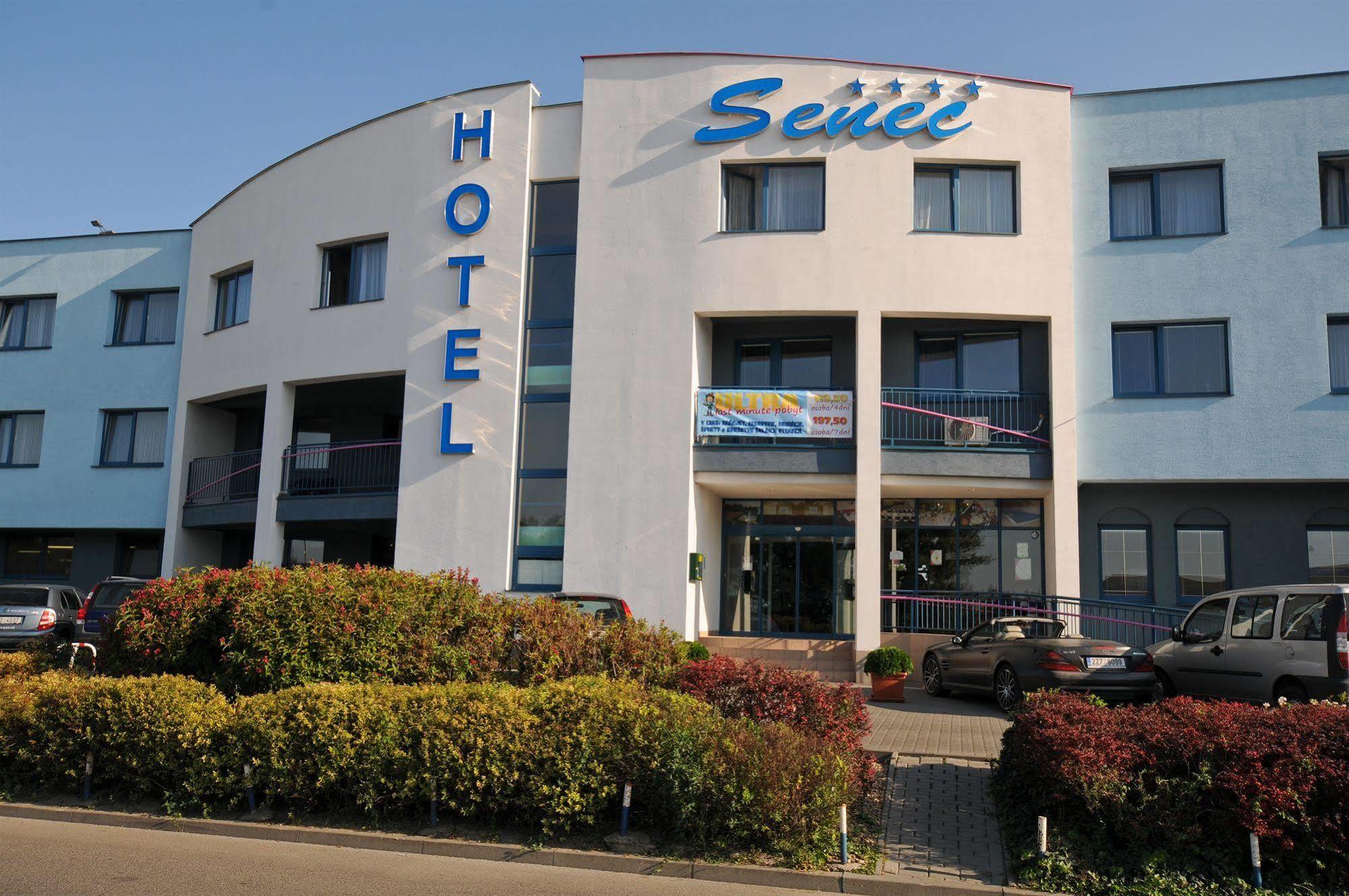 Hotel Senec Aqua Resort - Family Friendly ภายนอก รูปภาพ