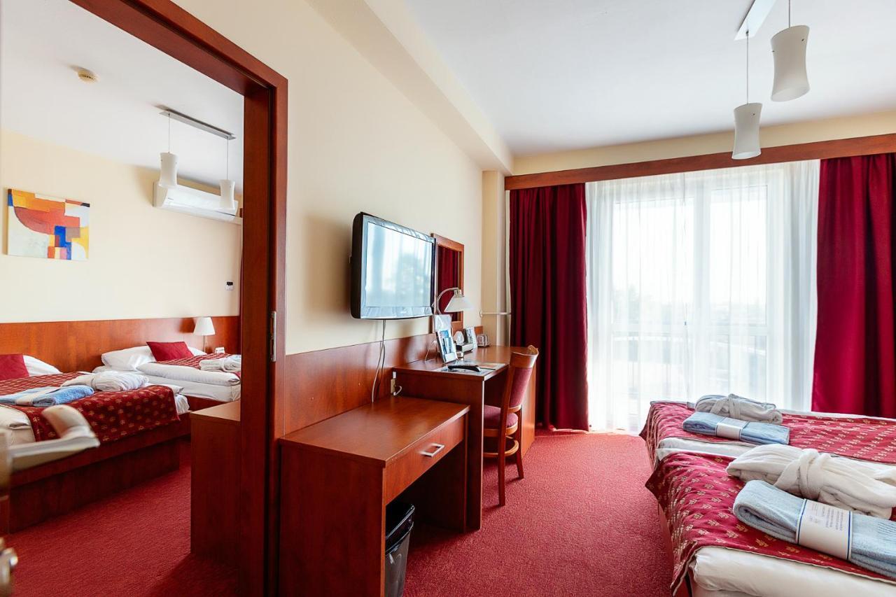 Hotel Senec Aqua Resort - Family Friendly ภายนอก รูปภาพ